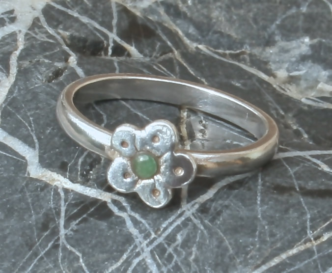 Emerald Flower Ring in Sterling Silver